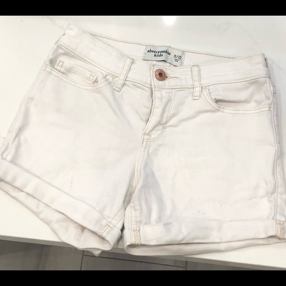Girls shorts - Picture 1 of 6